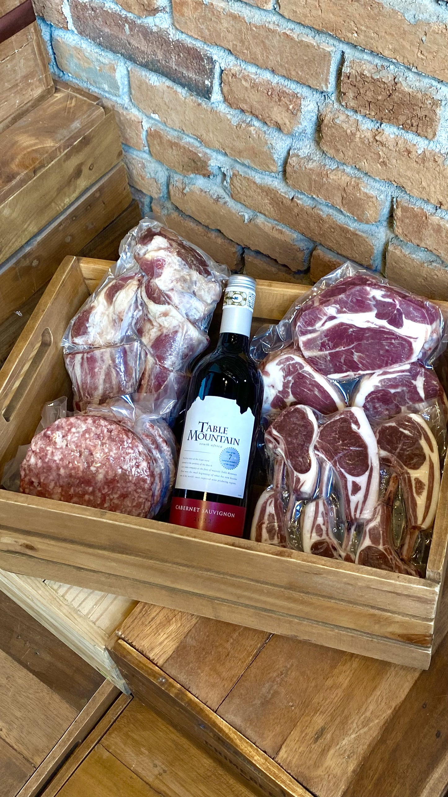 LAMB LOVERS CRATE